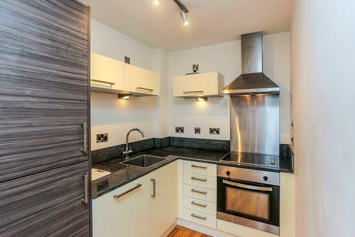 Apartment To Rent In North Bank, Sheffield, South Yorkshire, S3