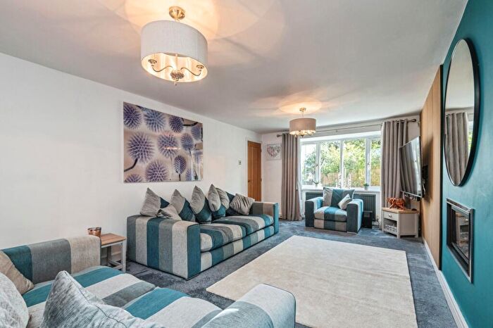 5 Bedroom Detached House For Sale In Bradfield Close, Woodland Glade, Bradley, Huddersfield, West Yorkshire, HD2