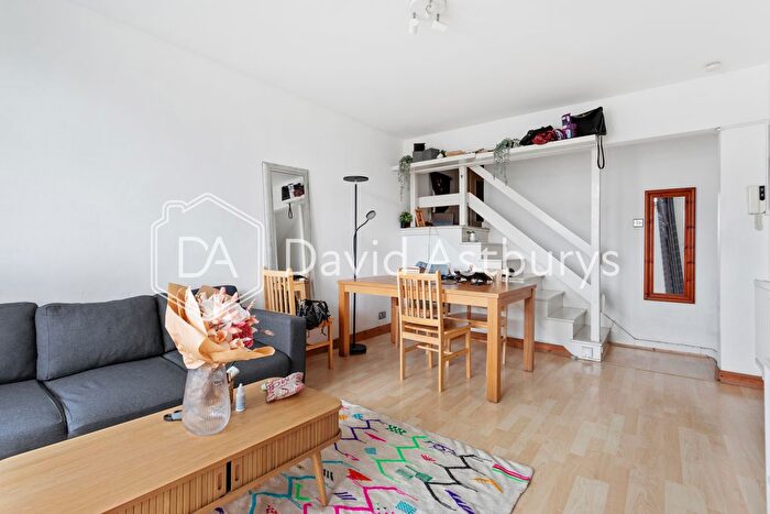 1 Bedroom Flat To Rent In Pentonville Rise, Islington, London, WC1X