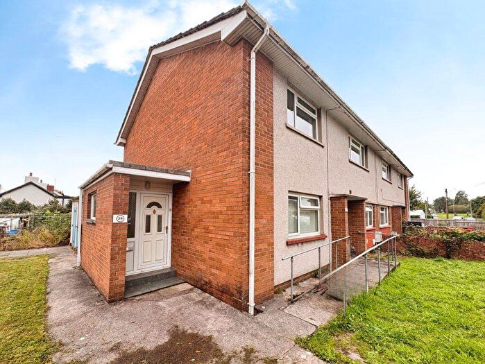 2 Bedroom Flat To Rent In Hendre Road, Pencoed, Bridgend, CF36