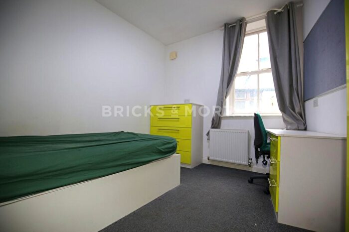 1 Bedroom House Of Multiple Occupation To Rent In Groat Market, Newcastle Upon Tyne, NE1