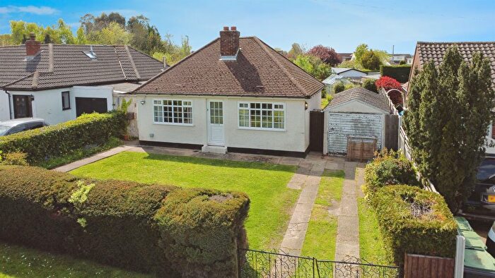 2 Bedroom Detached Bungalow For Sale In Main Road, Willows Green, Chelmsford, CM3