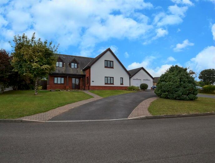4 Bedroom Detached House For Sale In Milton Meadows, Milton, Tenby, SA70
