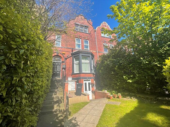 2 Bedroom Flat To Rent In Cardigan Road, Headingley, Leeds, LS6