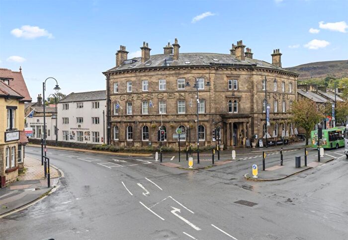 1 Bedroom Apartment For Sale In Crescent Court, Ilkley, LS29