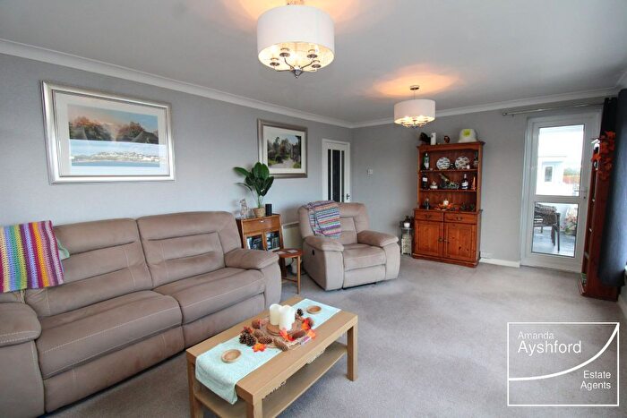 2 Bedroom Flat For Sale In Cleveland Road, Paignton, TQ4
