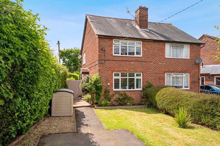 3 Bedroom Semi-Detached House For Sale In Earl Howe Road, Holmer Green, HP15