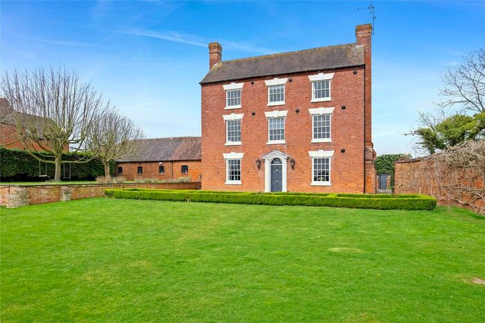 6 Bedroom Detached House For Sale In Broughton Hackett, Worcester, WR7