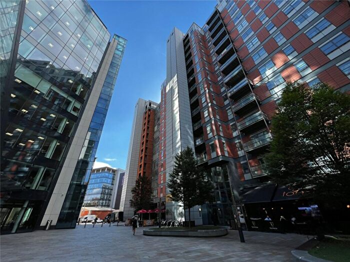 2 Bedroom Flat To Rent In West Point, Wellington Street, Leeds, West Yorkshire, LS1