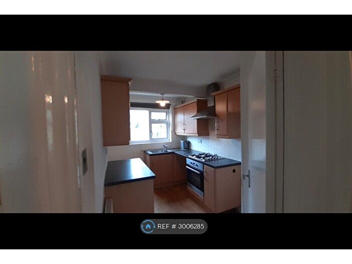 2 Bedroom Flat To Rent In Cotswold Road, Chorley, PR7
