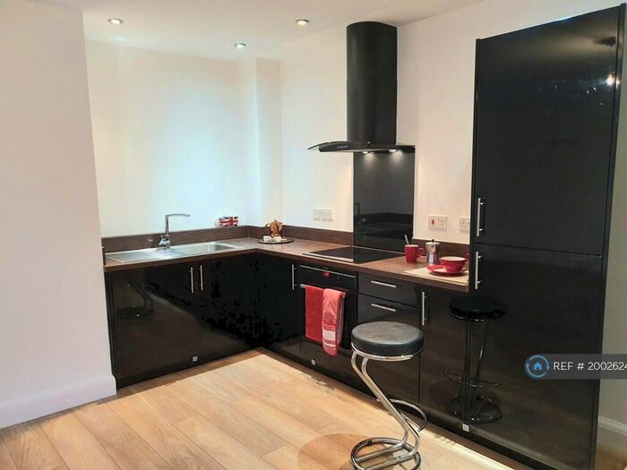 1 Bedroom Flat To Rent In Chapel Court Birmingham Road, Bromsgrove, B61