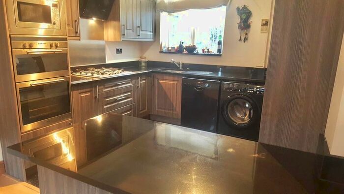 4 Bedroom Terraced House To Rent In Lifford Place, Elsecar, Barnsley, S74