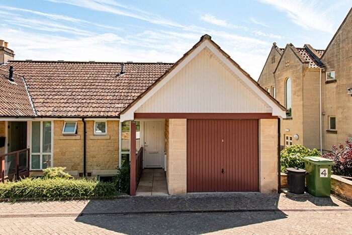 2 Bedroom Property For Sale In Ropewalk Cottages, Newtown, Bradford-On-Avon, BA15