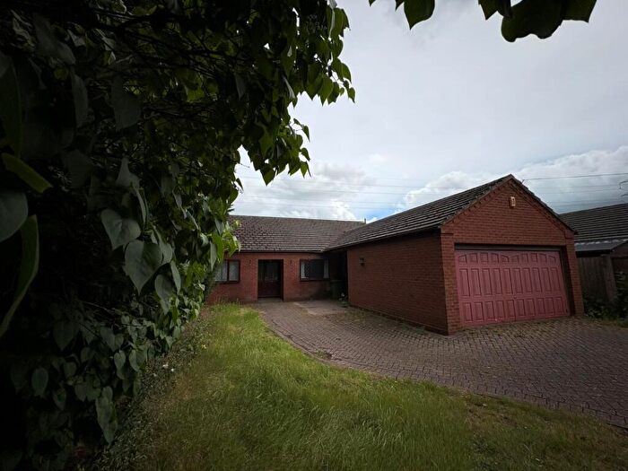 3 Bedroom Bungalow For Sale In Matrocdyne, Stanklyn Lane, Summerfield, Kidderminster, Worcestershire, DY11