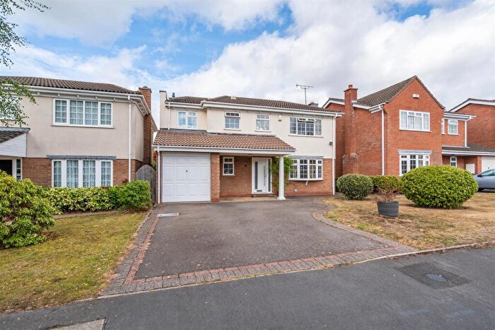 5 Bedroom Detached House For Sale In Stapenhall Road, Shirley, Solihull, B90