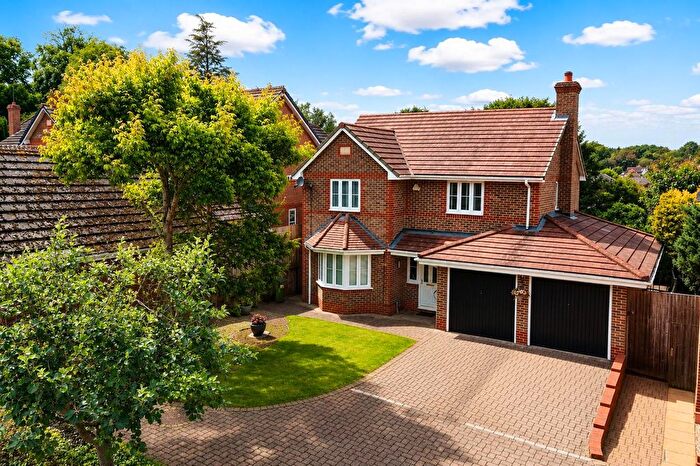4 Bedroom Detached House For Sale In Roebuck Rise, Tilehurst, Reading, RG31