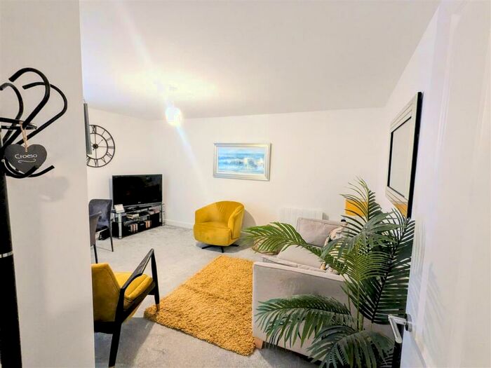 2 Bedroom Apartment To Rent In Station Road, Deganwy, Conwy, LL31