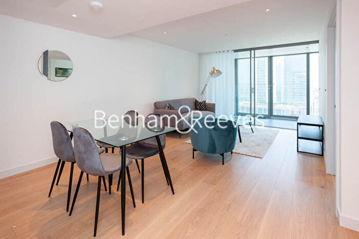 1 Bedroom Apartment To Rent In Marsh Wall, Canary Wharf, E14