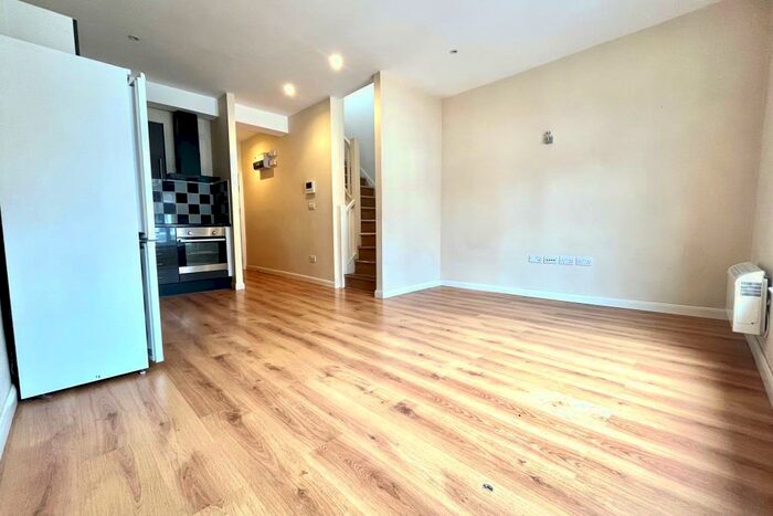 1 Bedroom Apartment To Rent In High Street, Camberley, GU15