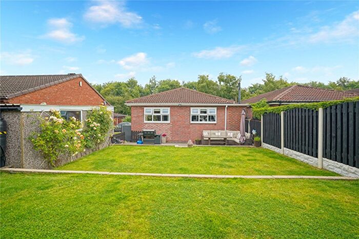 2 Bedroom Bungalow For Sale In Steadfolds Rise, Thurcroft, Rotherham, South Yorkshire, S66