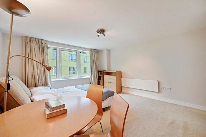 Studio To Rent In Farm Close, Fulham Broadway, SW6