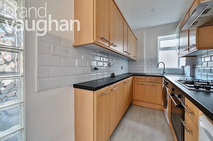 1 Bedroom Flat To Rent In Buckingham Road, Brighton, East Sussex, BN1