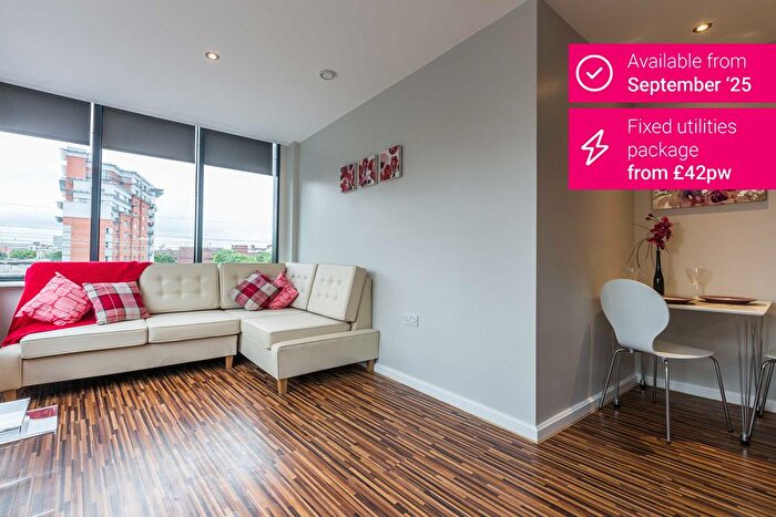 2 Bedroom Flat To Rent In Princess Street, Manchester, M1