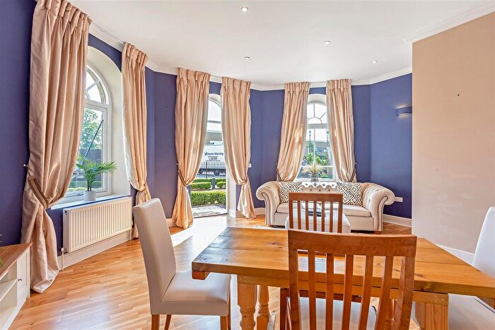 1 Bedroom Property To Rent In Hilda Road, Southall, UB2