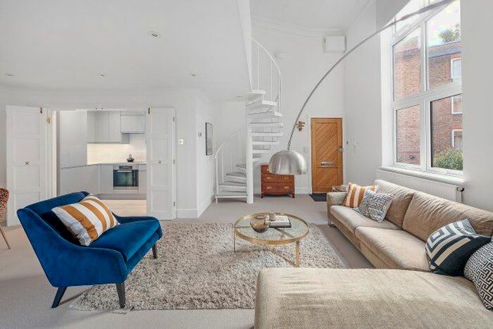 1 Bedroom Flat To Rent In Whittaker Street, London, SW1W