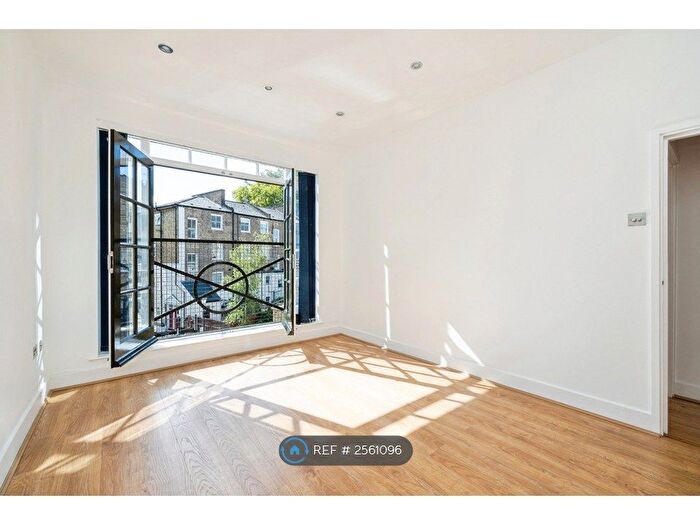 2 Bedroom Flat To Rent In Colvestone Crescent, London, E8