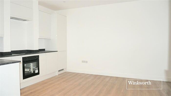1 Bedroom Apartment To Rent In Wood Street, High Barnet, EN5