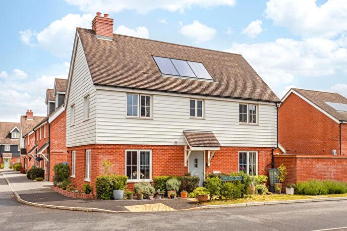 4 Bedroom Detached House For Sale In Maynard Drive, Horley, RH6