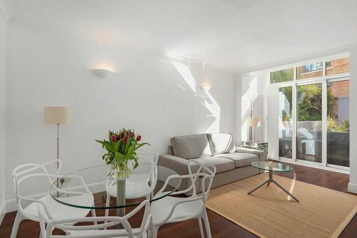 1 Bedroom Flat To Rent In Stonor Road, West Kensington, London, W14