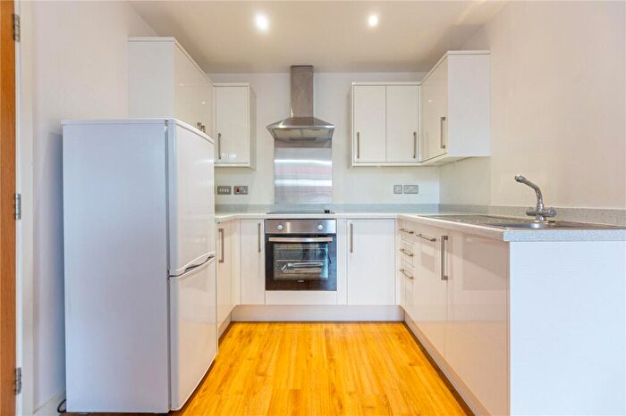 1 Bedroom Apartment To Rent In East Street, Bedminster, Bristol, BS3