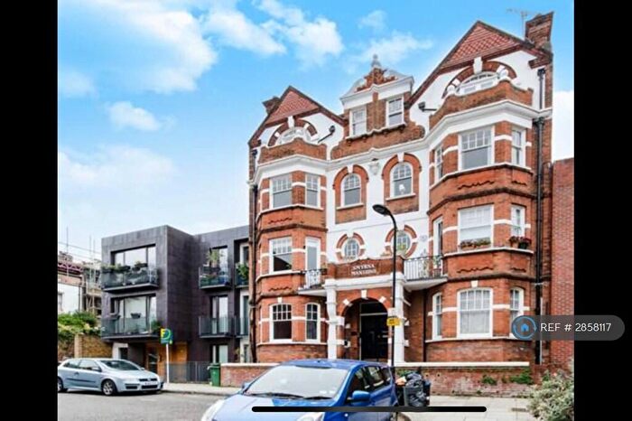 3 Bedroom Flat To Rent In Smyrna Road, London, NW6
