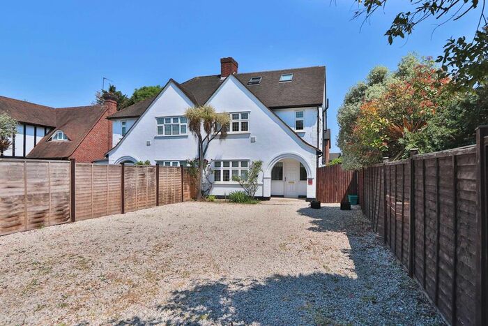 4 Bedroom Semi-Detached House For Sale In Malden Road, New Malden, KT3