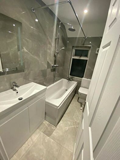 2 Bedroom Terraced House To Rent In Reede Road, Dagenham, RM10