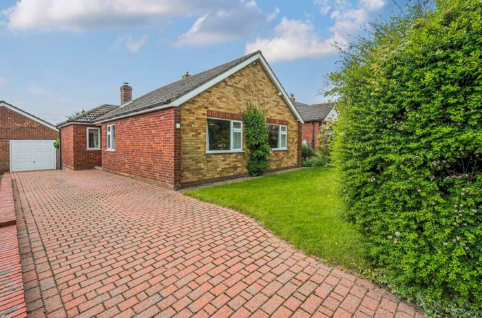 3 Bedroom Detached Bungalow For Sale In South Rise, Binbrook, LN8