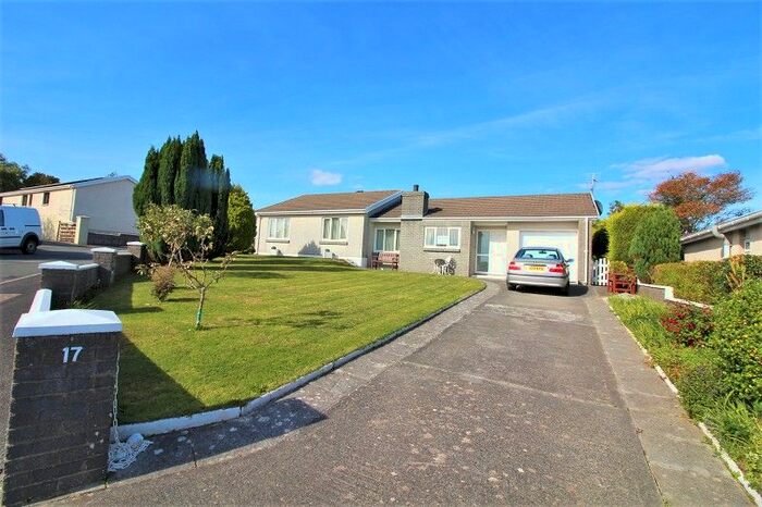 4 Bedroom Detached Bungalow To Rent In Hazel Grove, Llanstadwell, Milford Haven, SA73