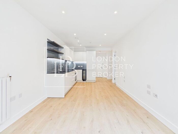 1 Bedroom Flat To Rent In Gilham House, Lombard Square, SE28