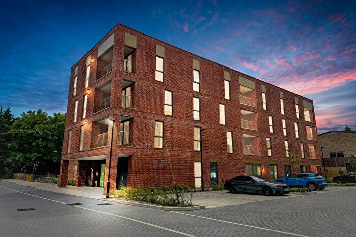 2 Bedroom Flat For Sale In Anderson House, Newtown Road, Henley-On-Thames, RG9