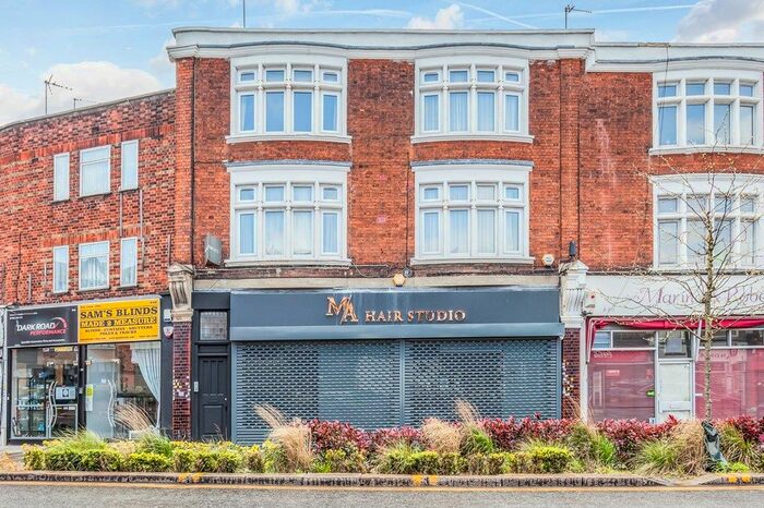 2 Bedroom Flat To Rent In Green Lanes, London, N21