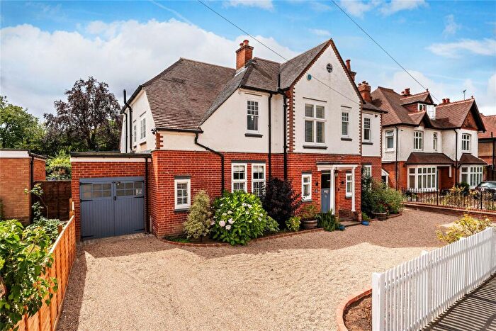 5 Bedroom Detached House For Sale In Heathside Road, Woking, Surrey, GU22