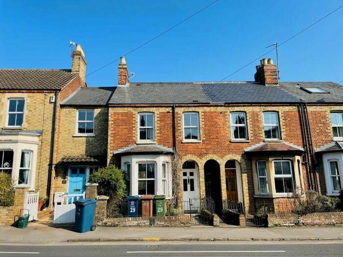 3 Bedroom Terraced House To Rent In Windmill Road, Headington, OX3