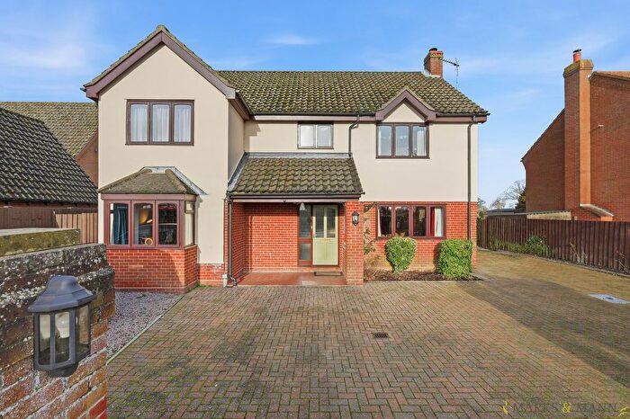 5 Bedroom Detached House For Sale In Lower Farm Road, Ringshall, Stowmarket, IP14