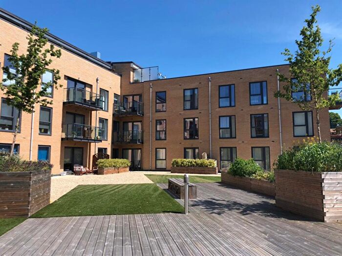 2 Bedroom Apartment To Rent In The Embankment, Nash Mills, HP3
