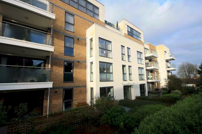 2 Bedroom Flat To Rent In Church Hill Road, Surbiton, KT6