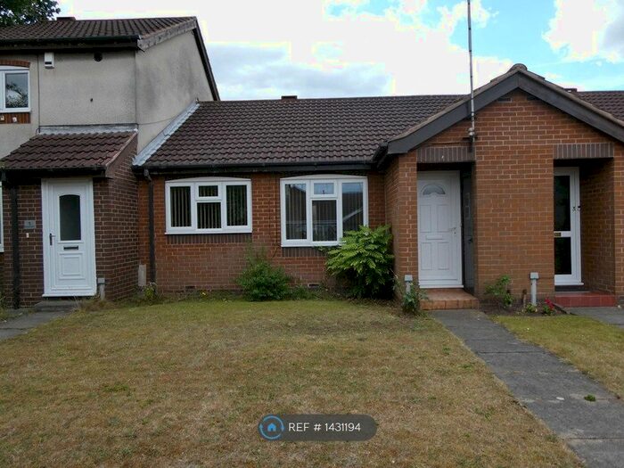 2 Bedroom Bungalow To Rent In Carlton Court, Worksop, S81