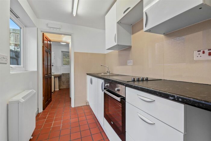 1 Bedroom Flat To Rent In Princes Road, London, W13