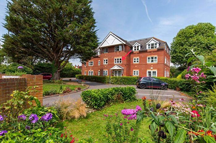 1 Bedroom Flat For Sale In Havant Road, Emsworth, PO10